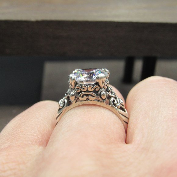 Size 6.75 Sterling Large Clear Cubic Zirconia Ring - Picture 5 of 9